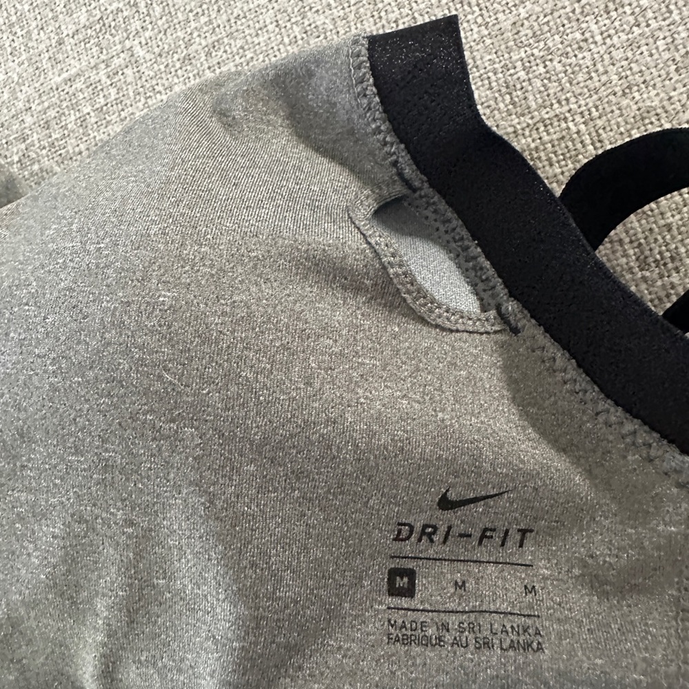 Nike Dri Fit Sports Bra   Size Medium. Light support. - Picture 4 of 6